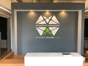 custom indoor lobby signs and graphics